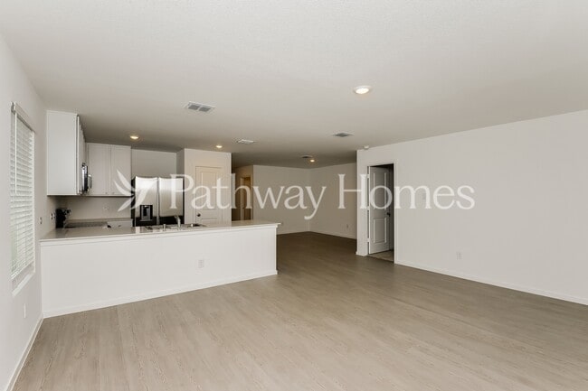 Building Photo - 10016 Isla Ln