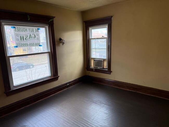 Foto del edificio - 107 N Oakland Ave