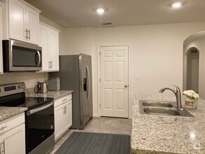 Building Photo - 10789 SW Cremona Way
