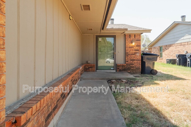 Building Photo - 930 SW 63rd St