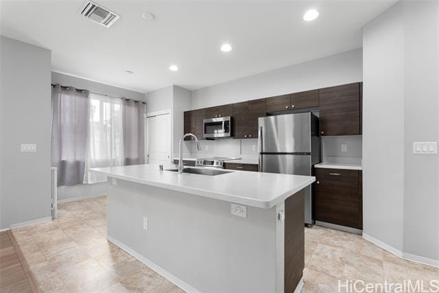 Building Photo - 91-1159-1159 Kamakana St