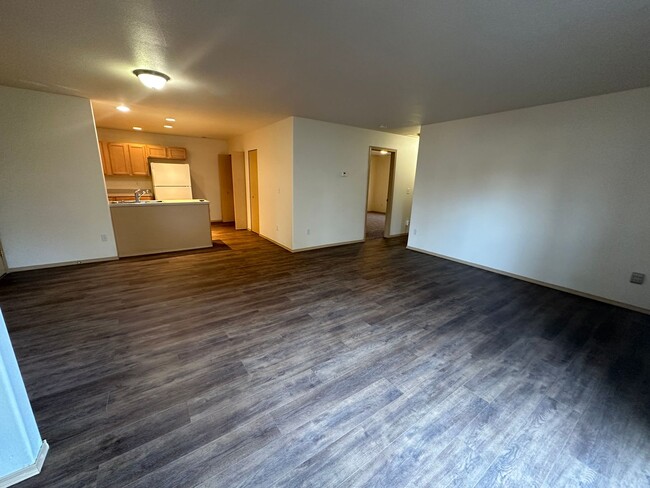 Foto del edificio - 3 bed/2 bath in Richland featuring newer p...