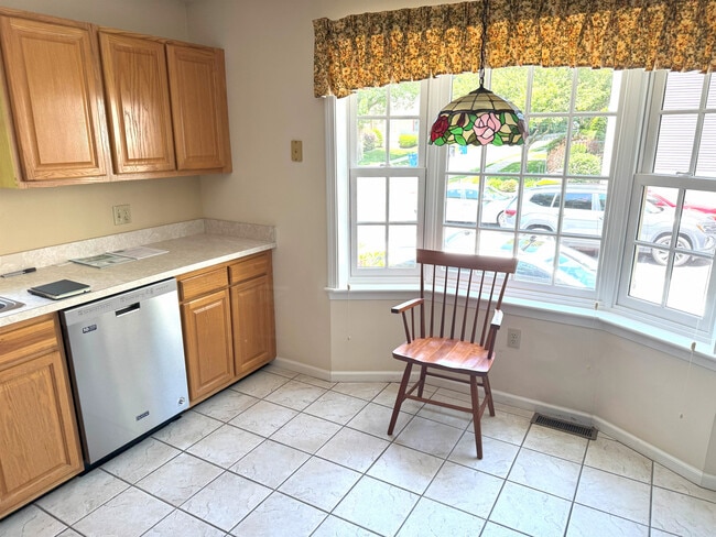 Bright Eat-In Kitchen - 501 Lexington St