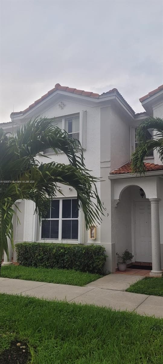 Foto del edificio - 5420 NW 107th Ave