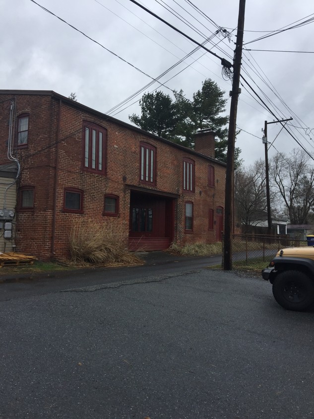 150 Apple Ave Unit Brenda, Marietta, PA 17547 Apartments in Marietta