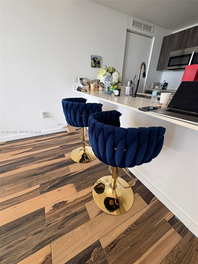 Building Photo - 488 NE 18th St