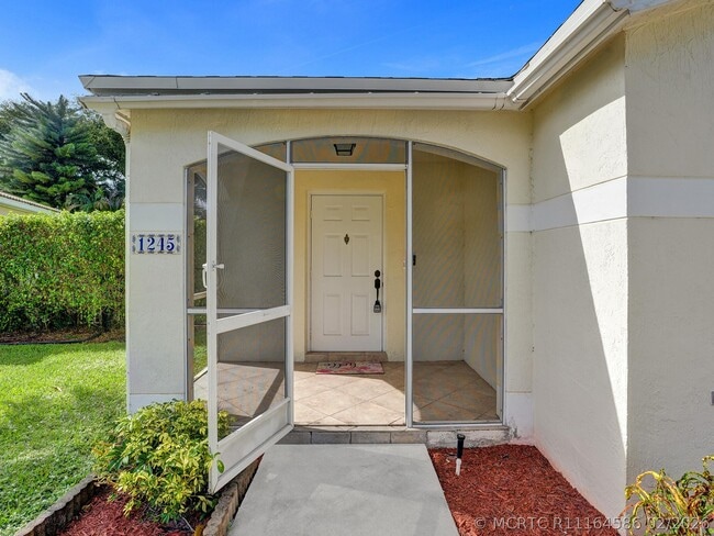 Building Photo - 1245 SW 46th Way