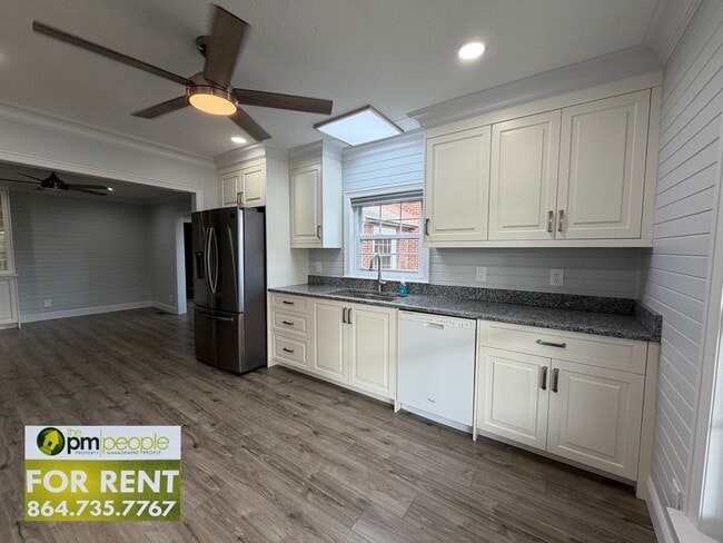 Building Photo - 134 Bennetts Bridge Rd