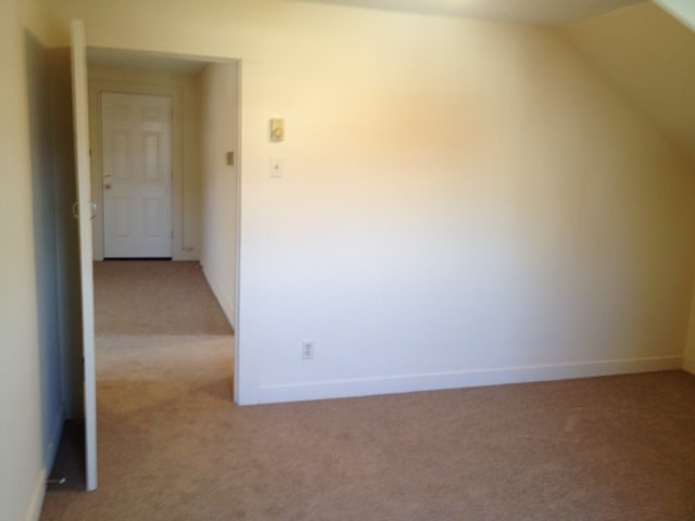 Building Photo - 80 Milldale Ave