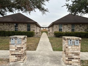 Building Photo - 13 Bronze Dr