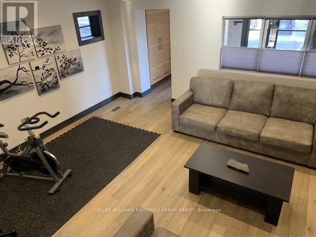 Building Photo - 108 Wineva Ave