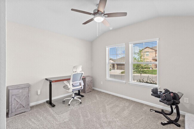 Building Photo - 10247 Juniper Oaks
