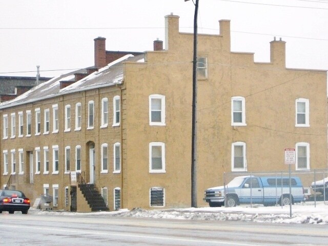 Exterior de lav./sec. - Hiller Building