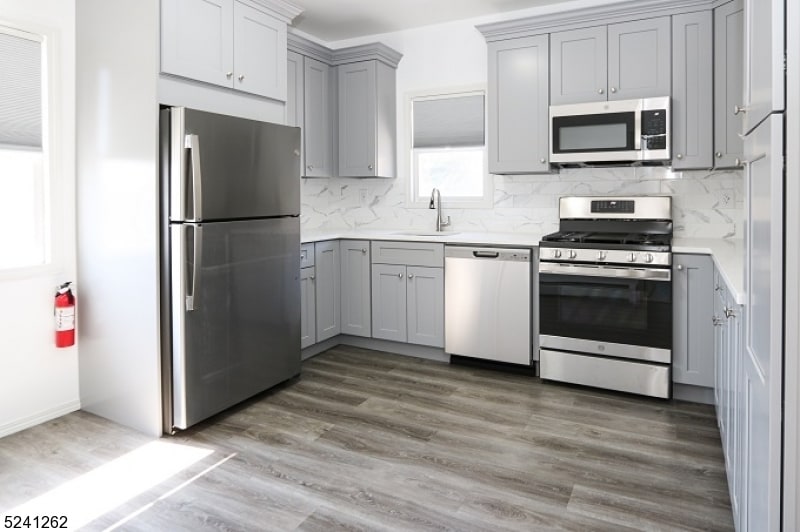 160 Maple Ave, Wallington, NJ 07057 Room for Rent in Wallington, NJ