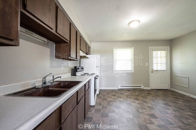 Foto del edificio - 2950 W U.S. 52