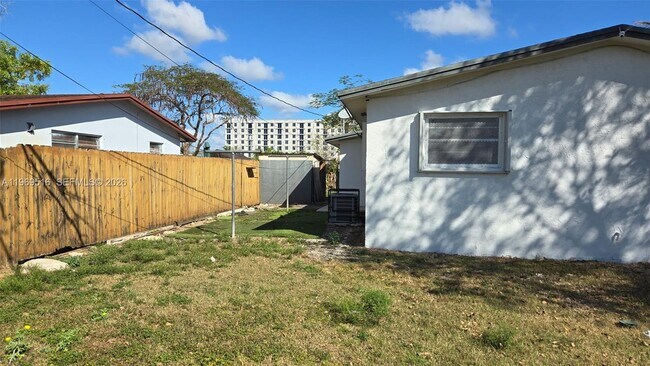 Foto del edificio - 28150 SW 153rd Ave