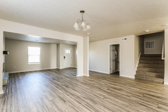 Foto del edificio - 1213 Johnson Ridge Rd