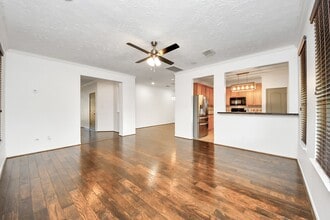Building Photo - 5922 Hollister Cole