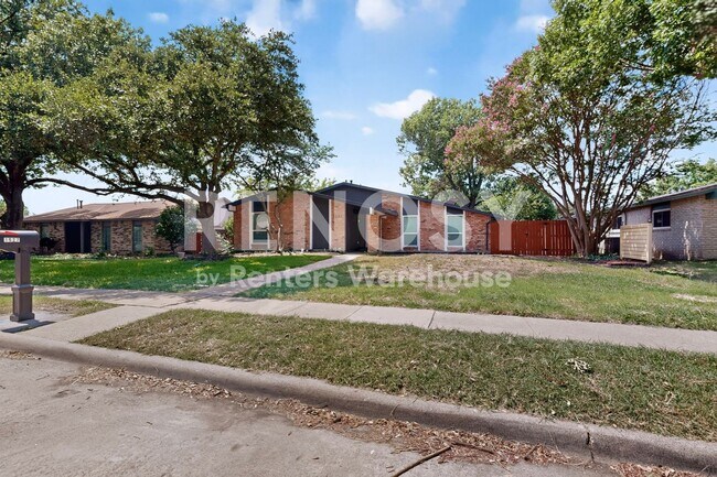 Foto del edificio - 1527 Cherokee Trail