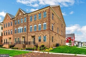 Building Photo - 9124 Kenway Ln