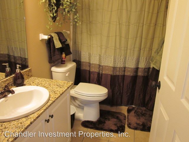 Foto del edificio - 1730 Oakdale Ter