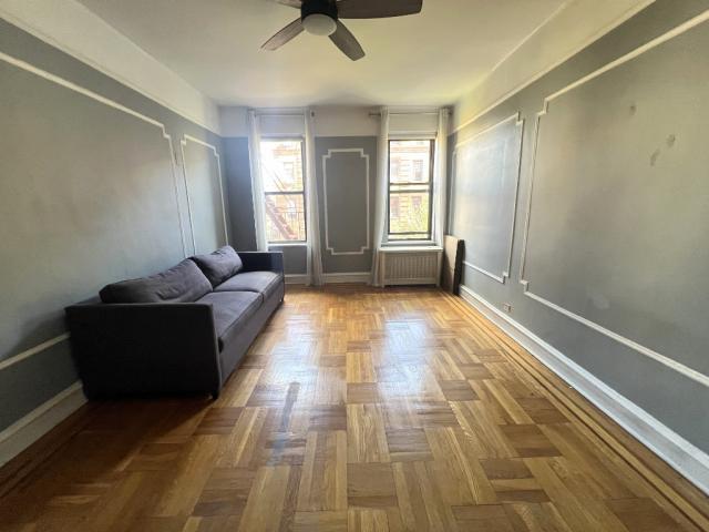 Building Photo - 1 bedroom in SUNNYSIDE NY 11104