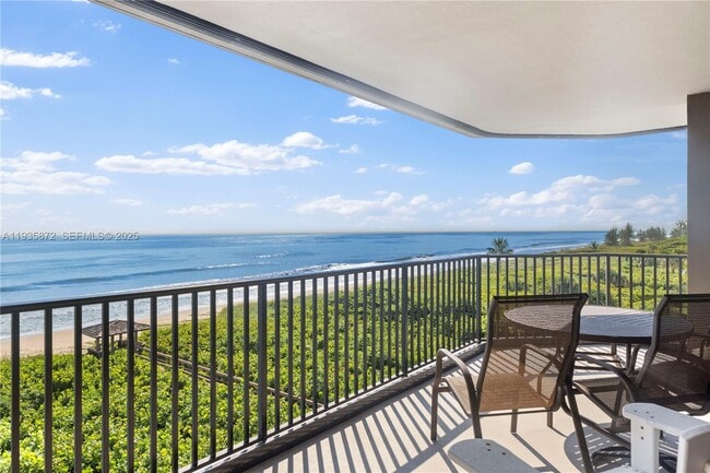 Building Photo - 4000 N Hwy A1A