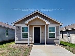 Building Photo - 7311 Alcazar Gate