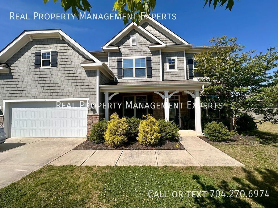 Primary Photo - 385 Winding Oaks Ln SE