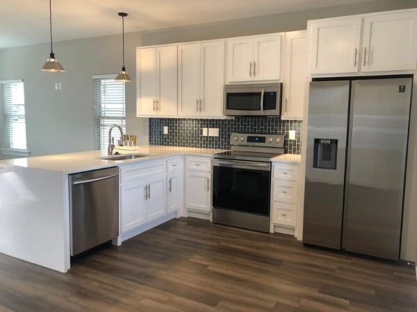 Foto del edificio - 555 Gresham Ln