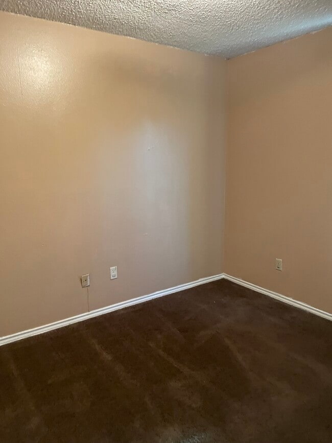 Photo - 1408 Bluffview Dr House