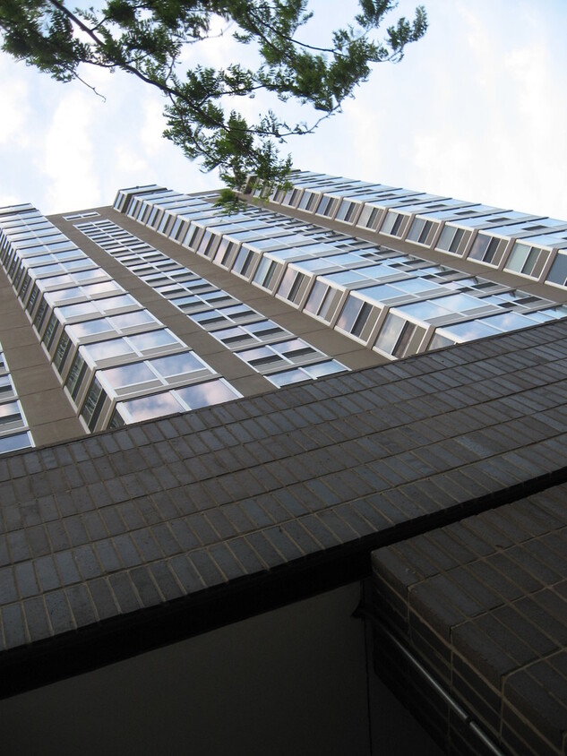 Foto principal - 720 W Gordon Terrace