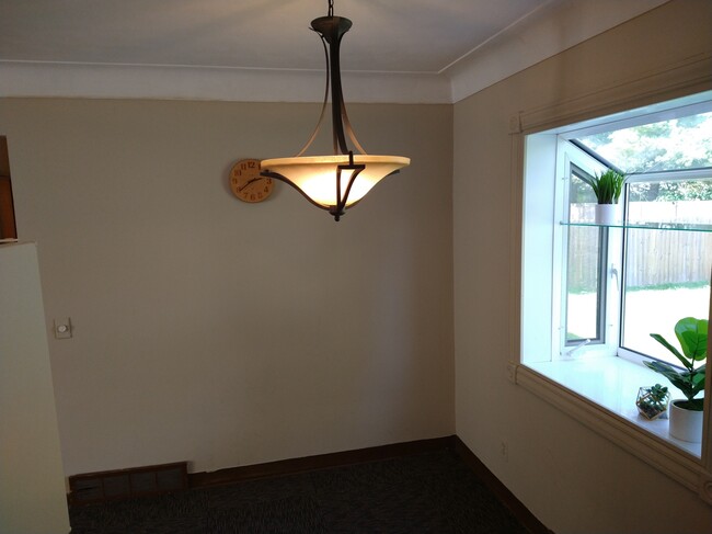 dining nook - 422 W Melody Ave