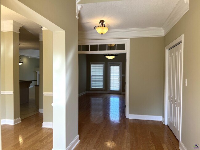 Building Photo - 104 Prestige Dr