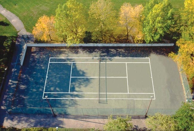 Court de tennis - Tomken Place