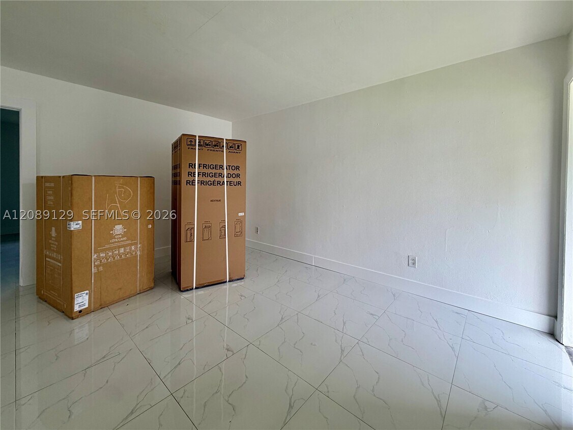 Foto del edificio - 3110 NW 135th St