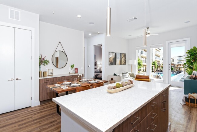 Kitchen and Dining Area - Ferro