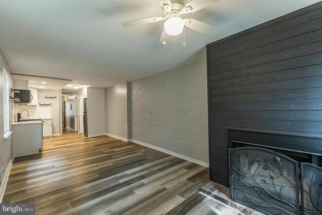 Foto del edificio - 428 Dickinson St