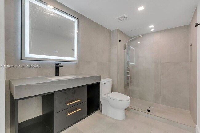 Foto del edificio - 31 SE 5th St