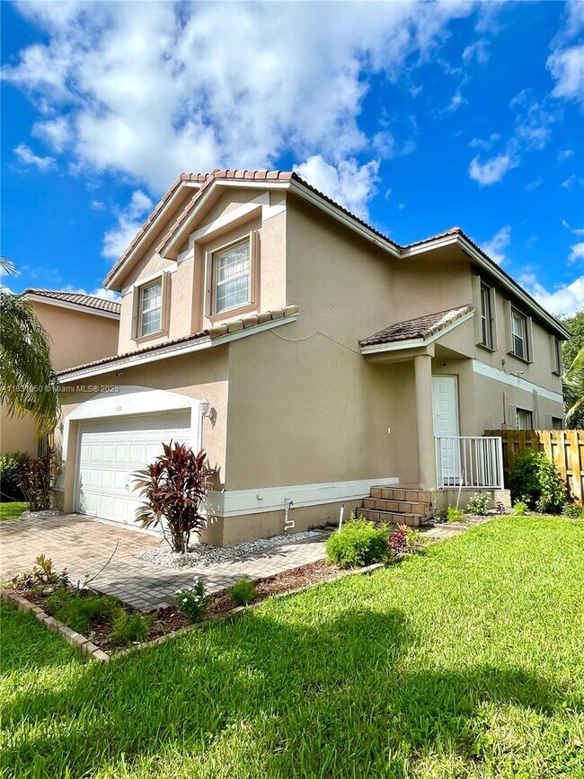 Foto del edificio - 160 NW 97th Terrace