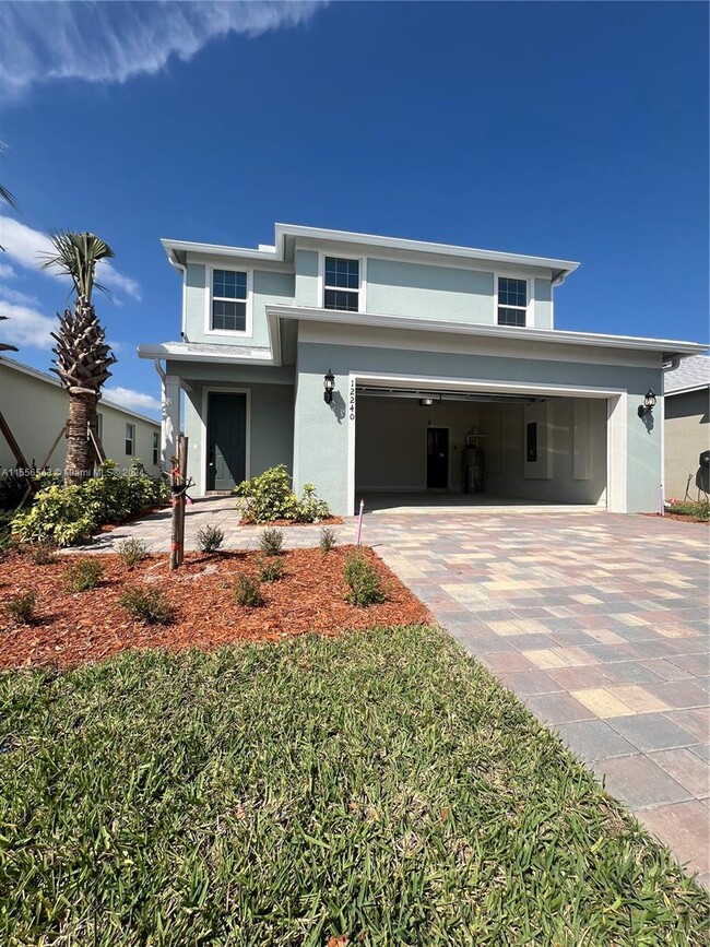 Building Photo - 12240 SW Myrtle Oak Dr