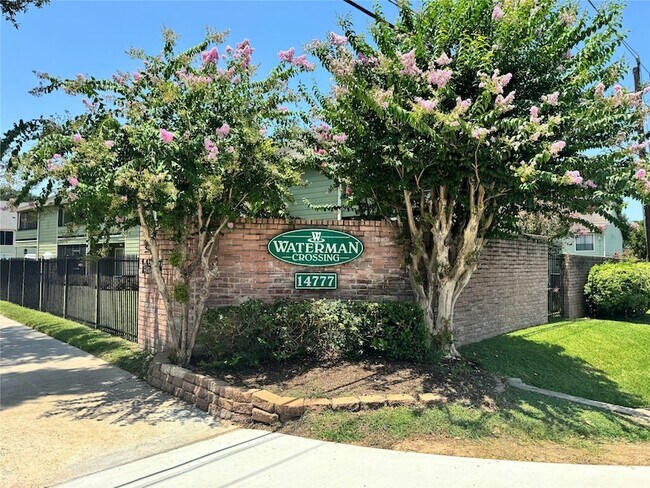 Foto del edificio - 14777 Wunderlich Dr
