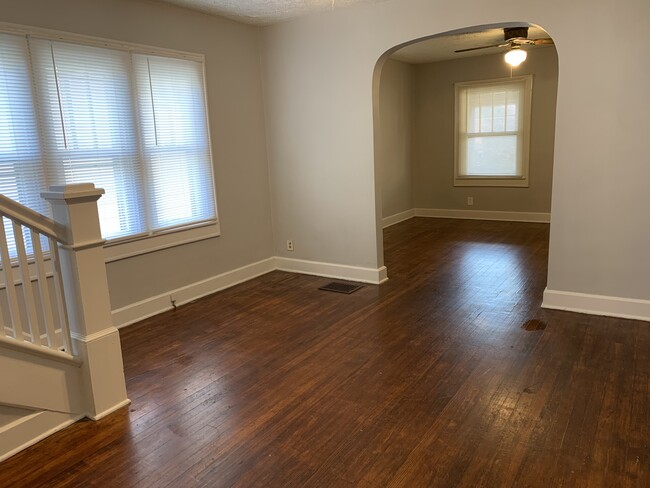 Foto del edificio - 813 N Bancroft St