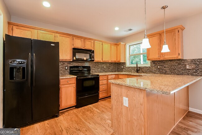 Foto del edificio - 30 Laurel Way