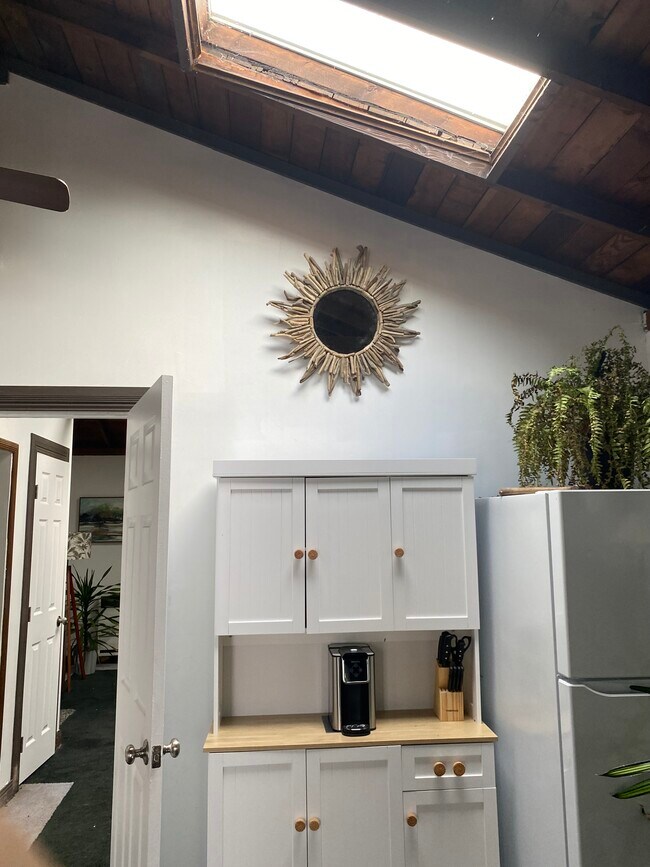 Foto del edificio - 3652 Promontory St