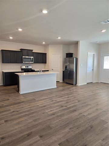 Building Photo - 729 Lantana Ln