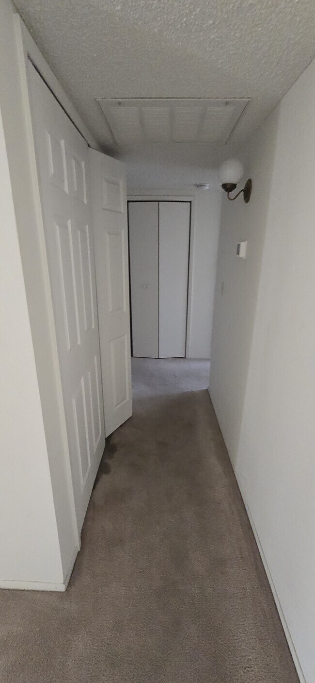 Foto del edificio - 5518 E Lindstrom Ln