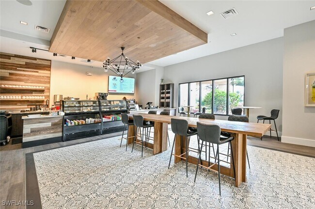 Foto del edificio - 9389 Pocida Ct