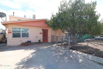 Building Photo - 536 Bataan Cir