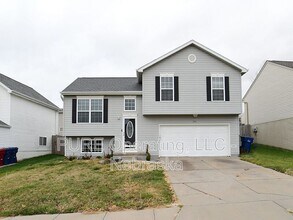 Building Photo - 7460 N 110th Ave